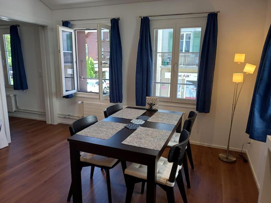 New.. Matten Central Family Suite, Sleeps 4 Matten bei Interlaken Buitenkant foto